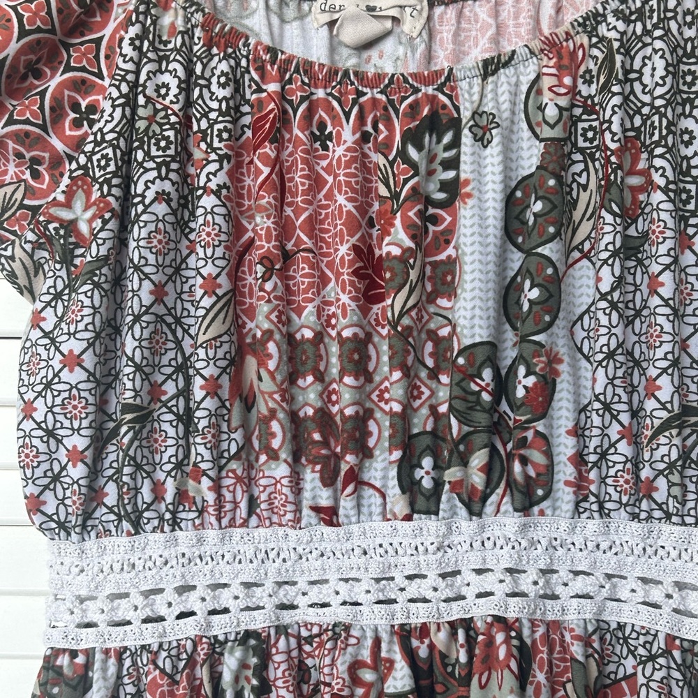 Like new Derek Heart boho dress with paisley pattern - Picture 2 of 4